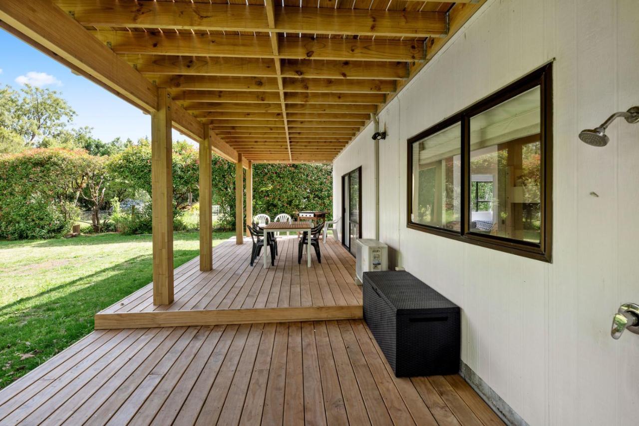 Waitahanui Lake House - Lake Taupo Holiday Home Kültér fotó